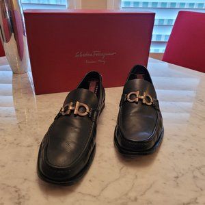 Men's Salvatore Ferragamo Black Leather Loafers. Size 10.5
